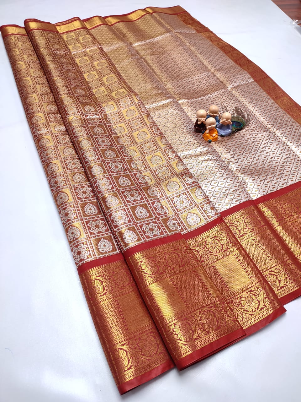 Exclusive kanchipuram silk sarees